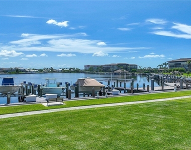 601 Seaview Court - Photo Thumbnail 31