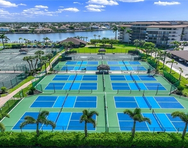 601 Seaview Court - Photo Thumbnail 20