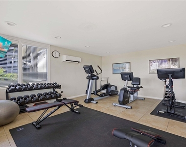 601 Seaview Court - Photo Thumbnail 19
