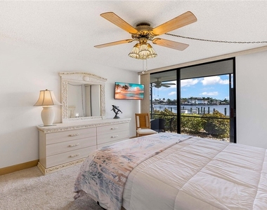 601 Seaview Court - Photo Thumbnail 14
