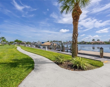 601 Seaview Court - Photo Thumbnail 27