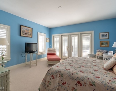 300 3rd Avenue S - Photo Thumbnail 12