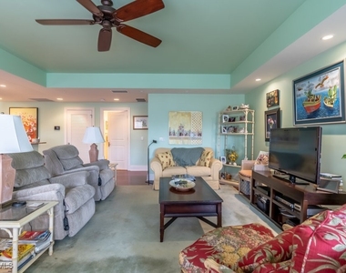 300 3rd Avenue S - Photo Thumbnail 10