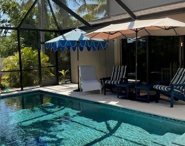 882 Bluebird Street - Photo Thumbnail 7