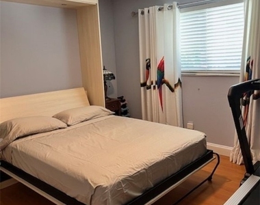 882 Bluebird Street - Photo Thumbnail 5