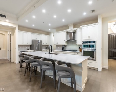 16394 Corsica Way - Photo Thumbnail 6
