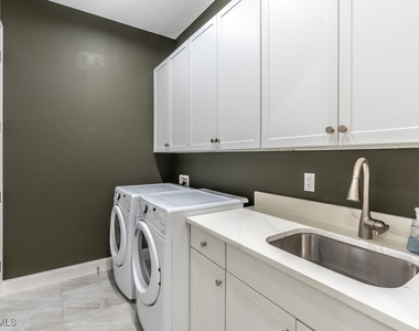 16394 Corsica Way - Photo Thumbnail 24