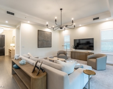 16394 Corsica Way - Photo Thumbnail 11