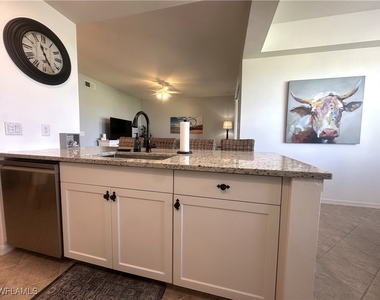 2720 Cypress Trace Circle - Photo Thumbnail 10