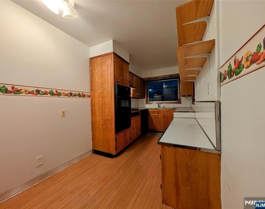 88 Franklin - Photo Thumbnail 10