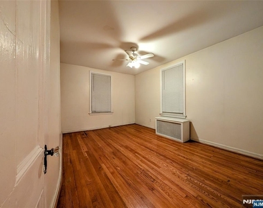 88 Franklin - Photo Thumbnail 14