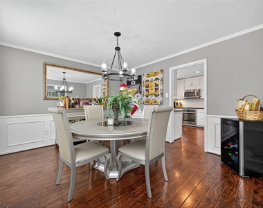 3602 Blue Cypress Drive - Photo Thumbnail 9
