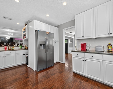 3602 Blue Cypress Drive - Photo Thumbnail 14