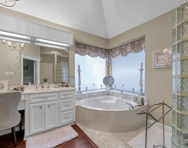 192 Monterrey Road W - Photo Thumbnail 25