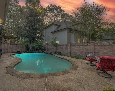 192 Monterrey Road W - Photo Thumbnail 35