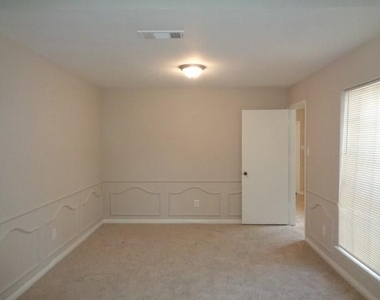 12607 Big Stone Drive - Photo Thumbnail 11