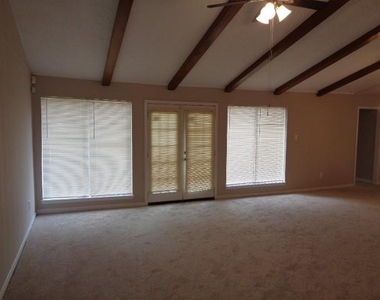 12607 Big Stone Drive - Photo Thumbnail 6