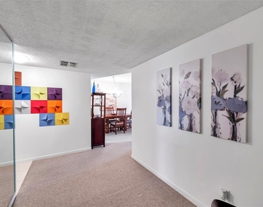1430 Heather Ridge Blvd - Photo Thumbnail 3