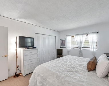1430 Heather Ridge Blvd - Photo Thumbnail 15