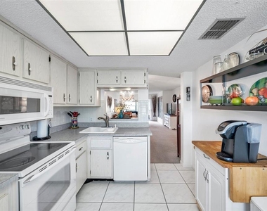1430 Heather Ridge Blvd - Photo Thumbnail 8
