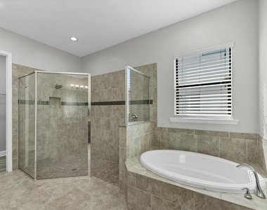 6104 Champions Row Street - Photo Thumbnail 28