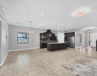 6104 Champions Row Street - Photo Thumbnail 21