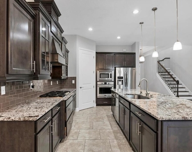 6104 Champions Row Street - Photo Thumbnail 19