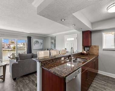 185 Brightwater Drive - Photo Thumbnail 6