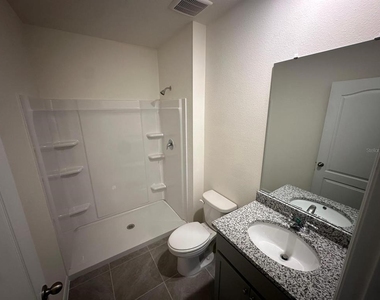 687 Park Place Boulevard - Photo Thumbnail 10