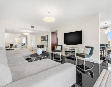 331 Cleveland Street - Photo Thumbnail 8