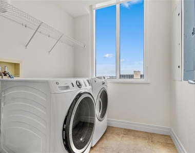 331 Cleveland Street - Photo Thumbnail 34