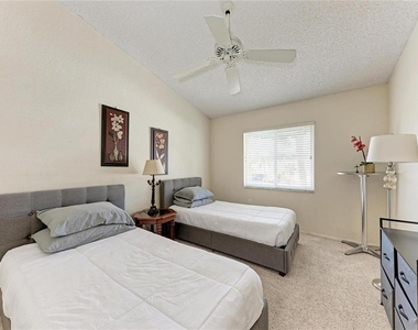 4366 Madeira Court - Photo Thumbnail 13