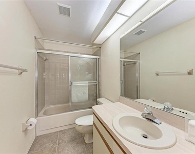4366 Madeira Court - Photo Thumbnail 14