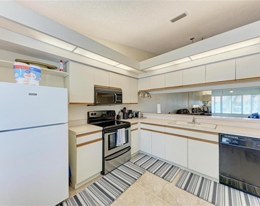 4366 Madeira Court - Photo Thumbnail 7