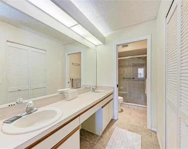 4366 Madeira Court - Photo Thumbnail 16