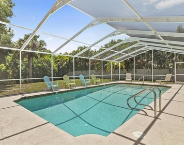 1895 Buccaneer Circle - Photo Thumbnail 25