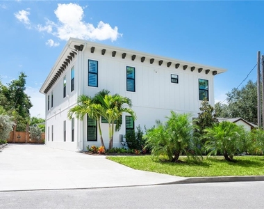 1234 15th Street - Photo Thumbnail 3
