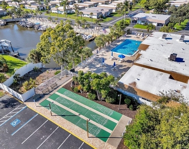 2401 Riverbluff Parkway - Photo Thumbnail 1