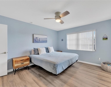 2401 Riverbluff Parkway - Photo Thumbnail 33