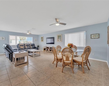 2401 Riverbluff Parkway - Photo Thumbnail 13