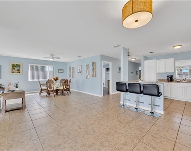 2401 Riverbluff Parkway - Photo Thumbnail 21
