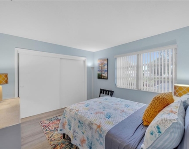 2401 Riverbluff Parkway - Photo Thumbnail 36
