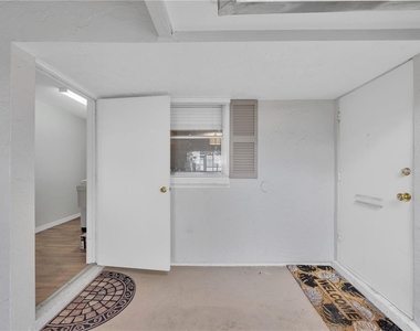 2401 Riverbluff Parkway - Photo Thumbnail 40