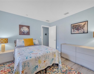 2401 Riverbluff Parkway - Photo Thumbnail 38