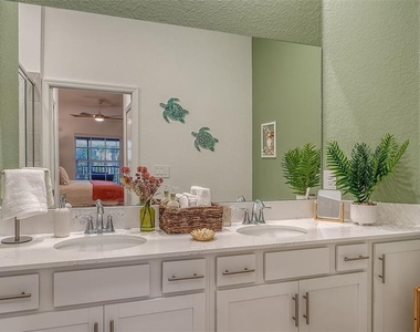 17500 Opal Sand Drive - Photo Thumbnail 33