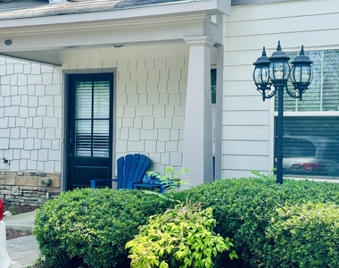 451 N Columbia Street - Photo Thumbnail 1
