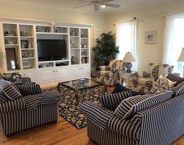 32 N Potter Avenue - Photo Thumbnail 3