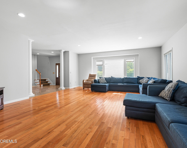 230 Norwood Avenue - Photo Thumbnail 8
