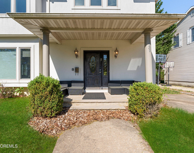 230 Norwood Avenue - Photo Thumbnail 3