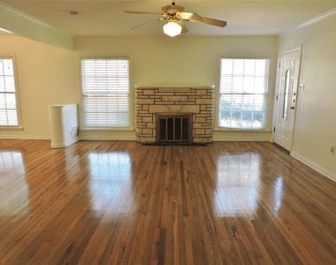 3425 Westcliff Road S - Photo Thumbnail 1